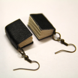 kolczyki dla pisarki mini książeczki bookstagram